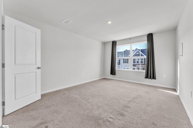 102 Englefield Drive, Fountain Inn, SC 29644