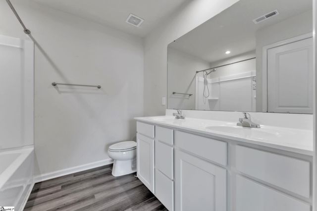 102 Englefield Drive, Fountain Inn, SC 29644