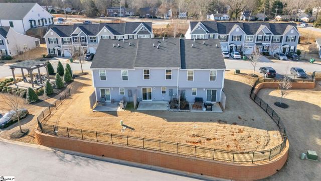 102 Englefield Drive, Fountain Inn, SC 29644