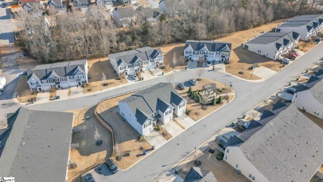 102 Englefield Drive, Fountain Inn, SC 29644