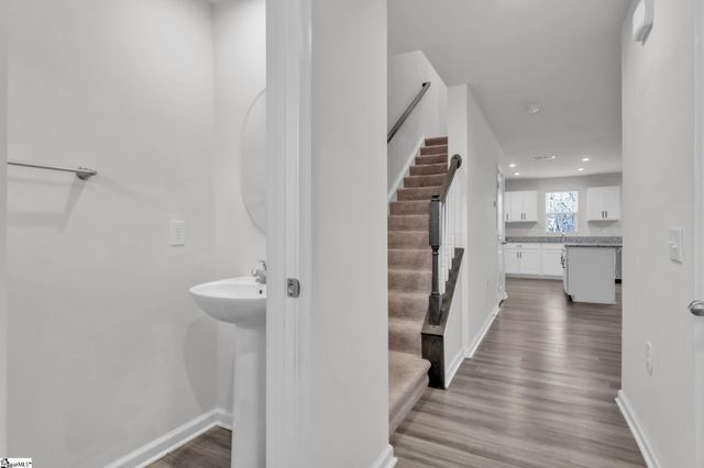 102 Englefield Drive, Fountain Inn, SC 29644