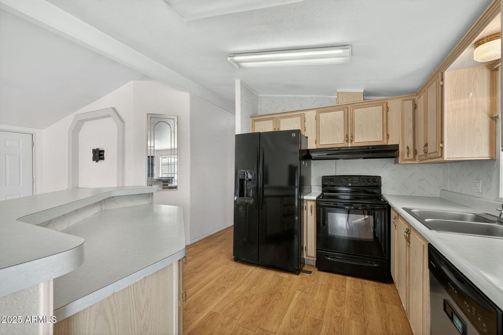 Image 22 of property listing at 7810 W PEORIA Avenue 152, Peoria, AZ 85345
