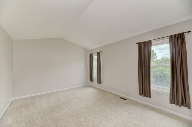 1327 Northgate Drive, Bartlett, IL 60103