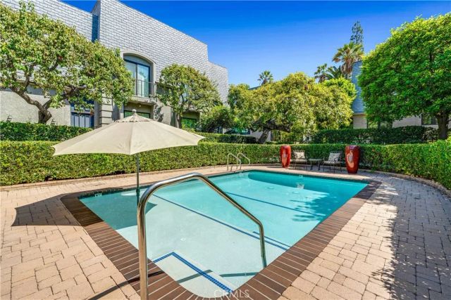 338 S Orange Grove, Pasadena, CA 91105