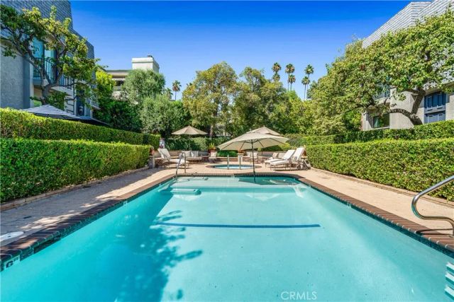 338 S Orange Grove, Pasadena, CA 91105