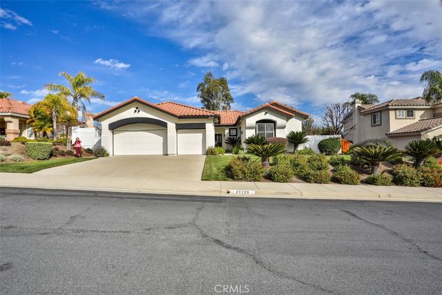 42729 Settlers, Murrieta, CA 92562