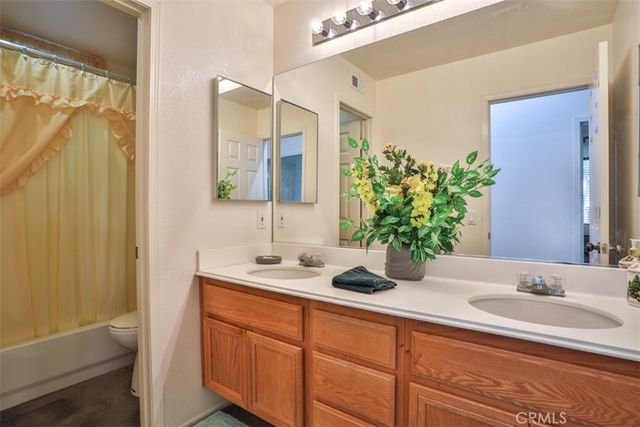 42729 Settlers, Murrieta, CA 92562