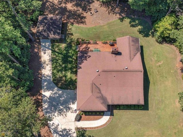 435 Rabbit Run, Mcdonough, GA 30252