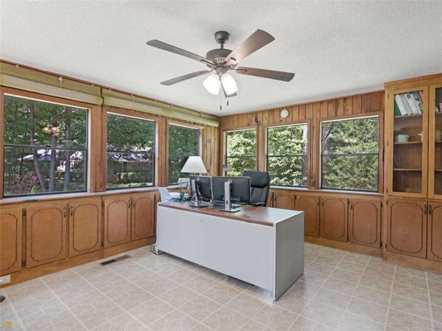 435 Rabbit Run, Mcdonough, GA 30252