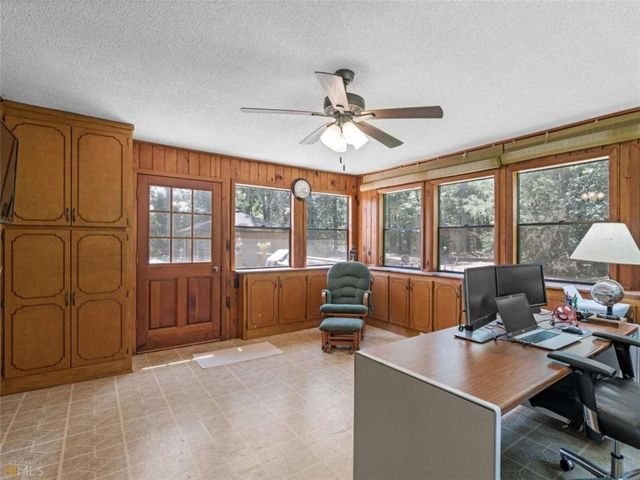 435 Rabbit Run, Mcdonough, GA 30252