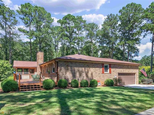 435 Rabbit Run, Mcdonough, GA 30252