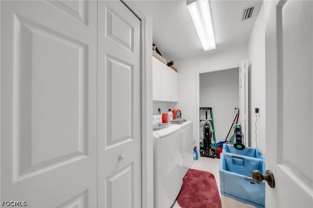 8460 Southbridge DR 3, Estero, FL 33967