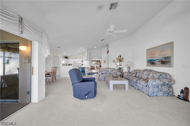 8460 Southbridge DR 3, Estero, FL 33967