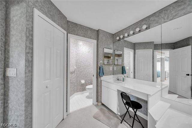 8460 Southbridge DR 3, Estero, FL 33967