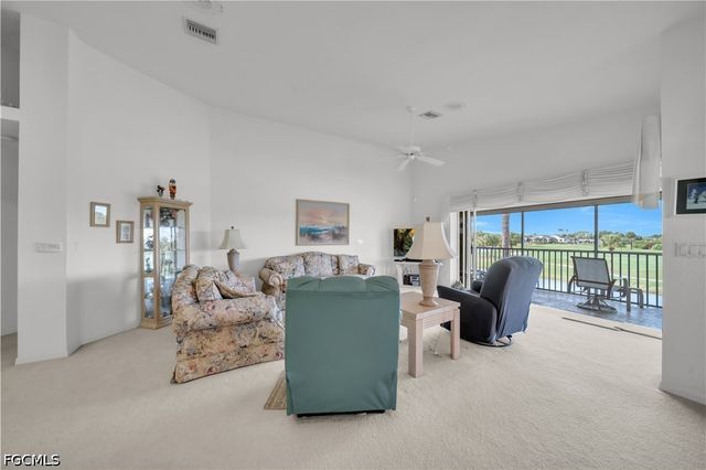 8460 Southbridge DR 3, Estero, FL 33967