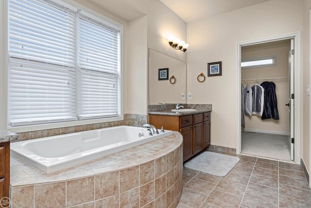 6426 Annapolis Drive, Washington Twp, MI 48094