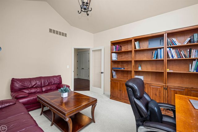 6426 Annapolis Drive, Washington Twp, MI 48094