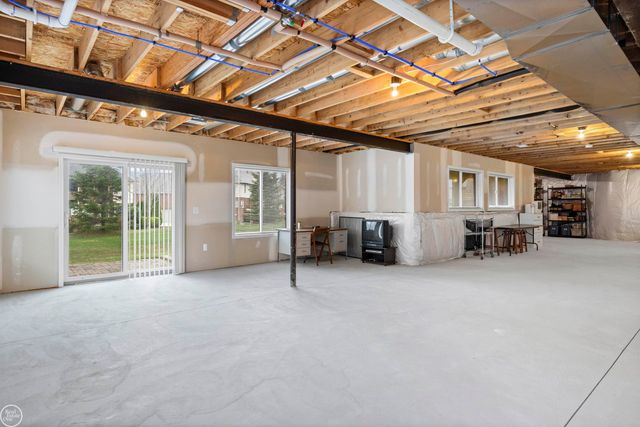 6426 Annapolis Drive, Washington Twp, MI 48094