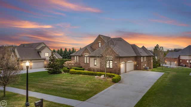 6426 Annapolis Drive, Washington Twp, MI 48094