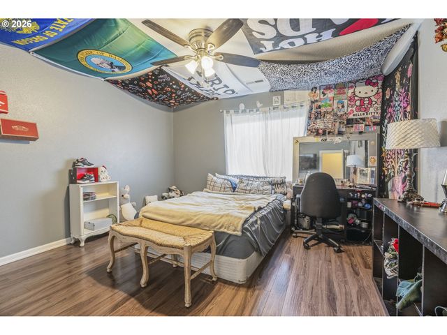 256 MADRONA Ave, Woodland, WA 98674