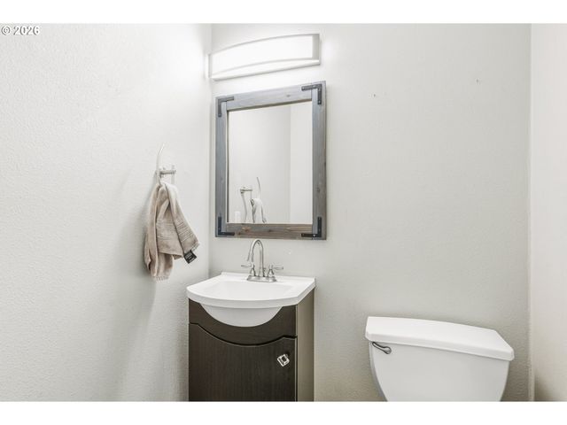 256 MADRONA Ave, Woodland, WA 98674