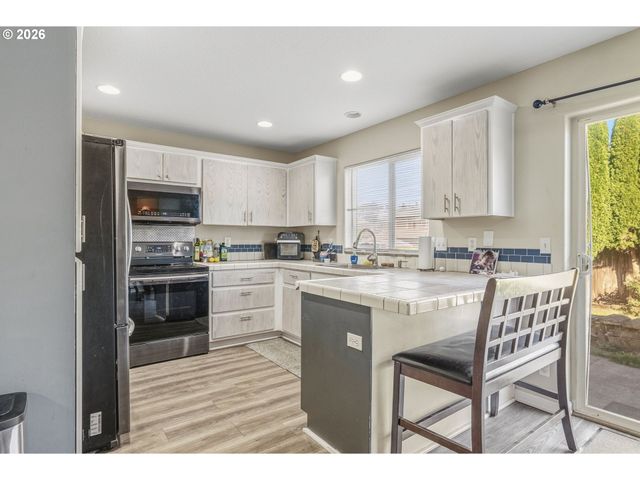 256 MADRONA Ave, Woodland, WA 98674