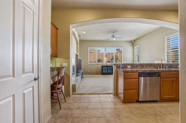 2 Vista Mirage Way, Rancho Mirage, CA 92270