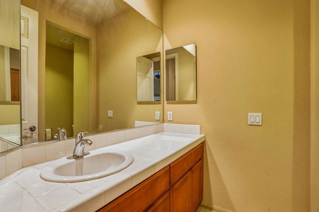 2 Vista Mirage Way, Rancho Mirage, CA 92270