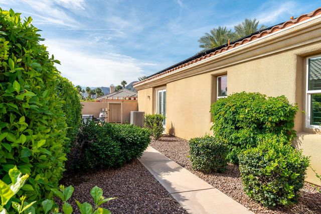 2 Vista Mirage Way, Rancho Mirage, CA 92270