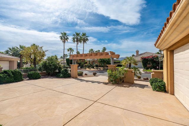 2 Vista Mirage Way, Rancho Mirage, CA 92270