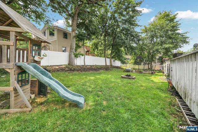 48 Lake Drive, Wayne, NJ 07470