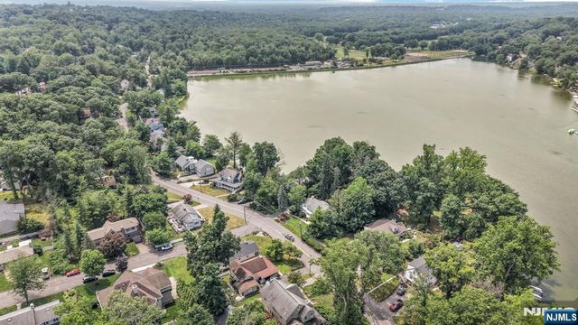 48 Lake Drive, Wayne, NJ 07470