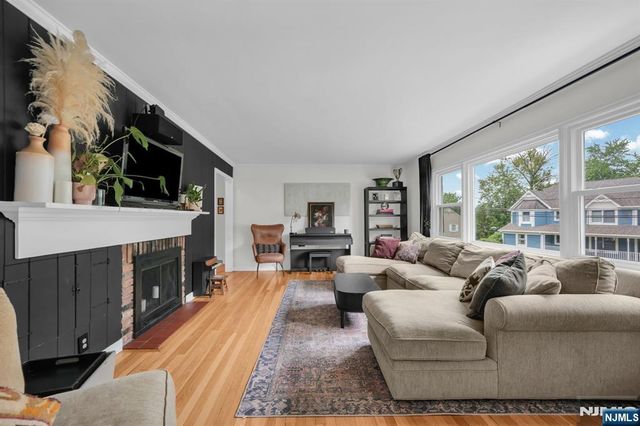 48 Lake Drive, Wayne, NJ 07470