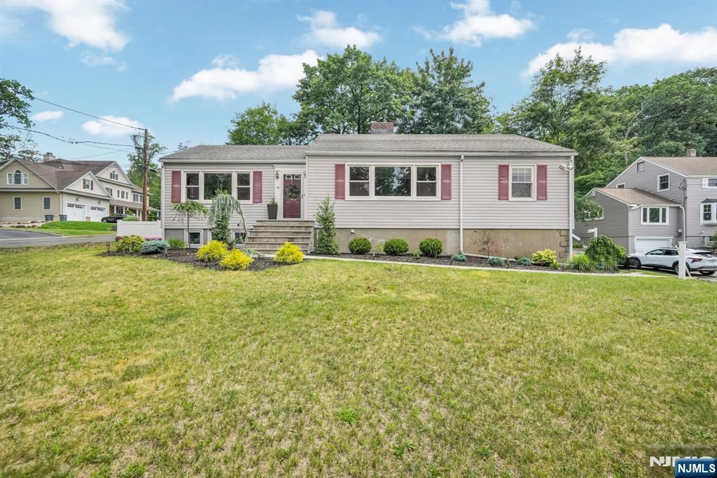 48 Lake Drive, Wayne, NJ 07470