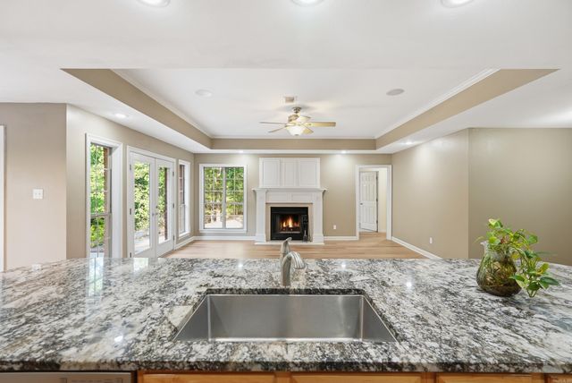 64 Hays Hill, Conway, AR 72032