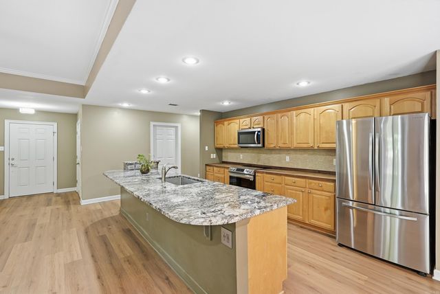 64 Hays Hill, Conway, AR 72032