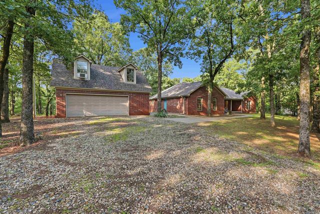 64 Hays Hill, Conway, AR 72032