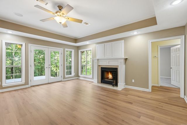 64 Hays Hill, Conway, AR 72032