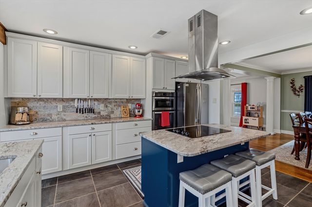 3416 WALNUT GROVE RD, Memphis, TN 38111