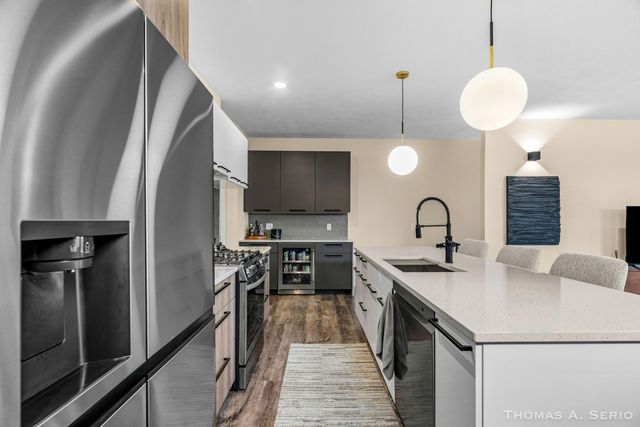 593 W Webster Avenue, Muskegon, MI 49440