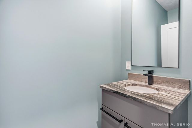 593 W Webster Avenue, Muskegon, MI 49440