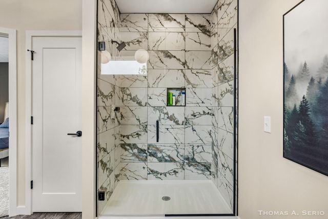 593 W Webster Avenue, Muskegon, MI 49440