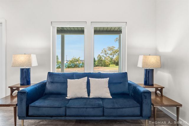 593 W Webster Avenue, Muskegon, MI 49440