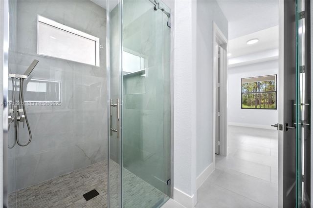 4234 27th AVE NE, Naples, FL 34120