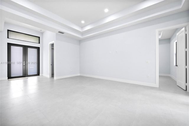 4234 27th AVE NE, Naples, FL 34120