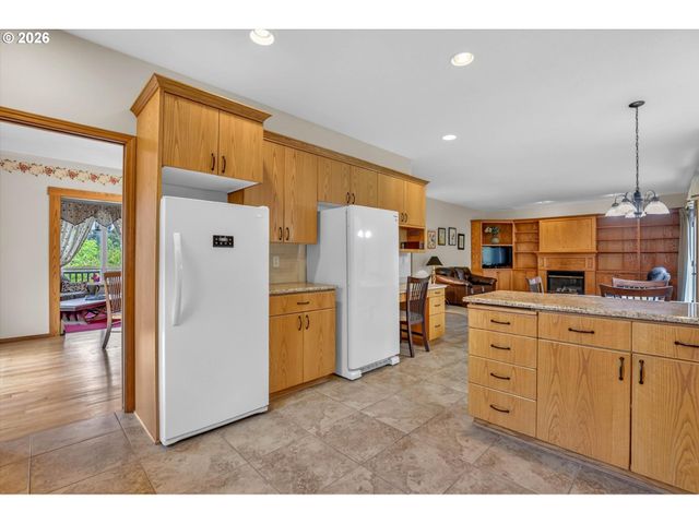 5381 DOW Ln Ne, Silverton, OR 97381