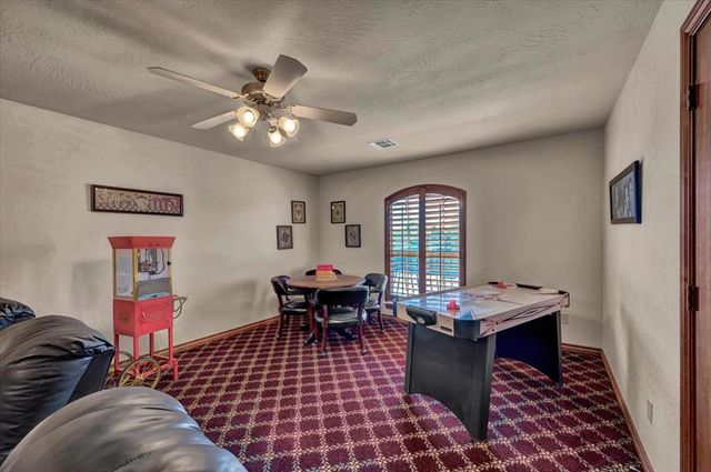 10616 Shoreside Drive, Oklahoma City, OK 73170