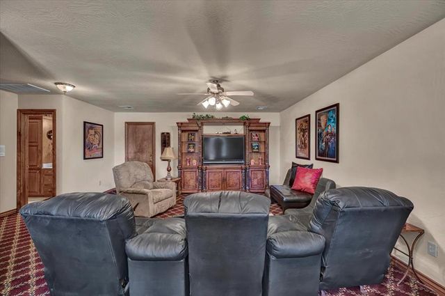 10616 Shoreside Drive, Oklahoma City, OK 73170