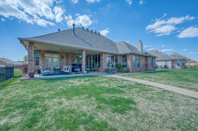 10616 Shoreside Drive, Oklahoma City, OK 73170