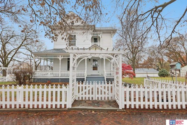 1101 N East Avenue, York, NE 68467